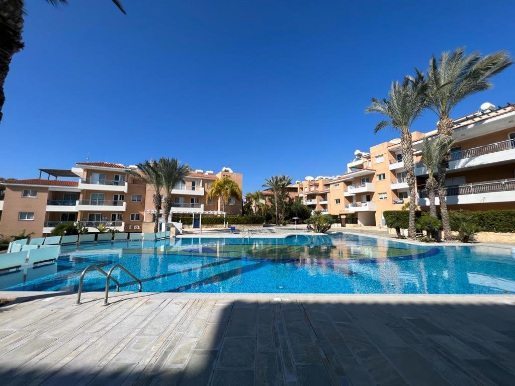 Casa Del Sol Townhouse In Iris Village Paphos Exteriör bild