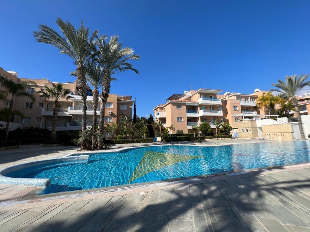 Casa Del Sol Townhouse In Iris Village Paphos Exteriör bild