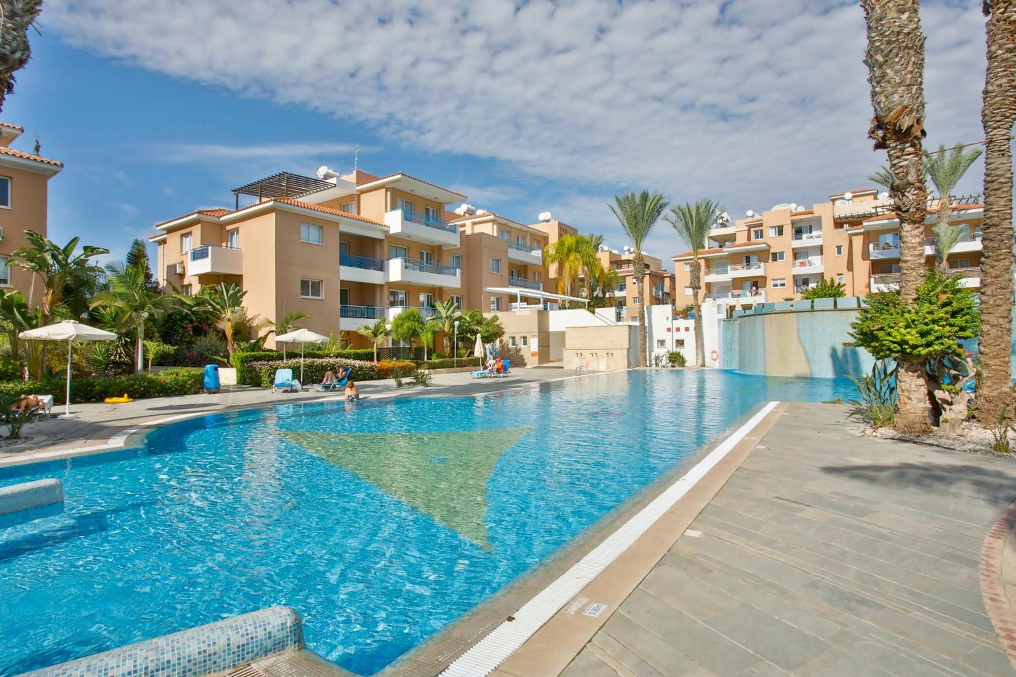Casa Del Sol Townhouse In Iris Village Paphos Exteriör bild