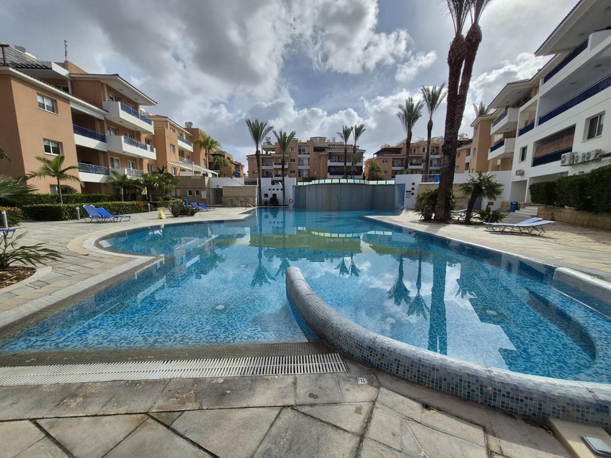 Casa Del Sol Townhouse In Iris Village Paphos Exteriör bild